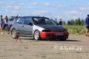 В Великих Луках прошел I этап Открытого чемпионата г. Великие Луки по Drag Racing (фото)