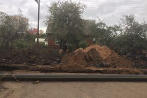 В Великих Луках ведутся работы по укладке газопровода — перекрыта дорога (ФОТО)