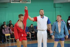 В Великих Луках - время жарких схваток