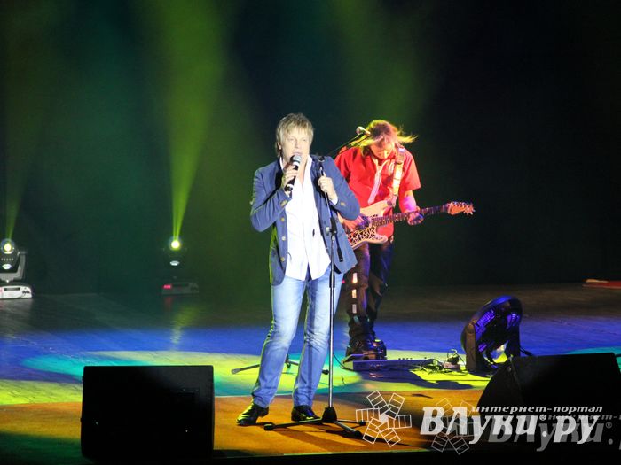 ДК ЛК Великие Луки: Две звезды в одном концерте (фото)