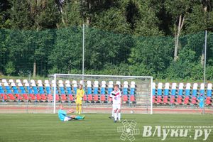 В Великих Луках состоялся матч «Луки-Энергия» — «Звезда» (Санкт-Петербург)