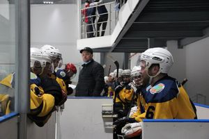 «Экспресс» с разгромным счетом обыграл «Родину» (ФОТО)