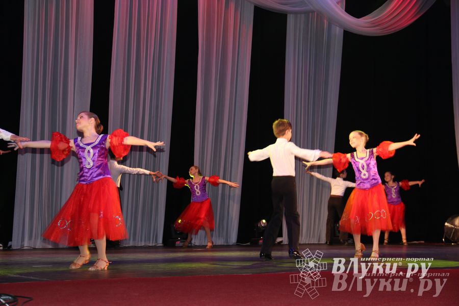 В ДК ЛК прошел четвертый ежегодный фестиваль танца (фото)