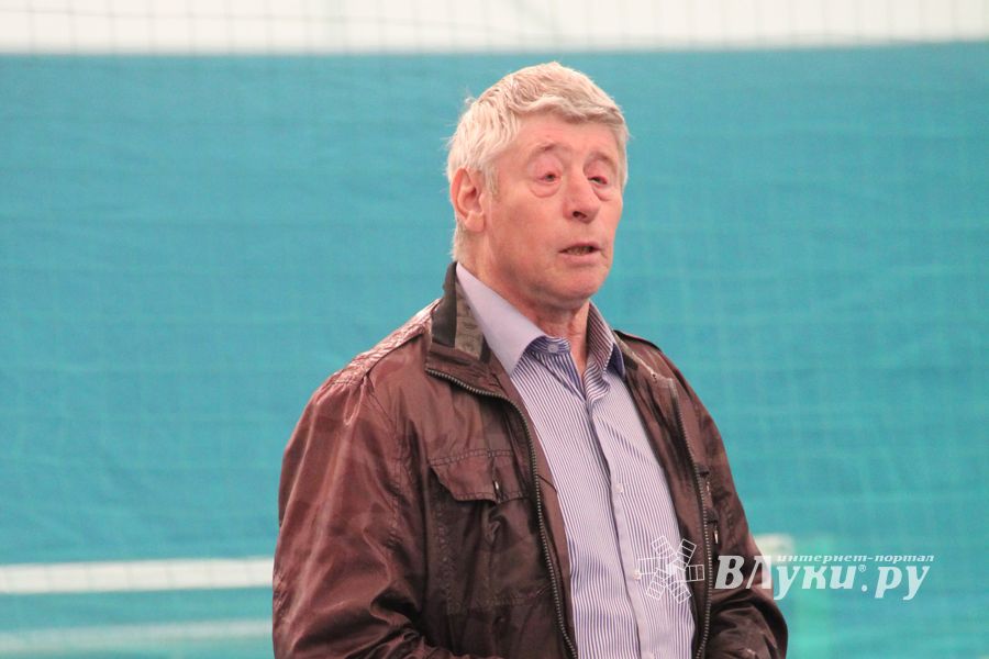 В СК «Ника» проходит открытый городской турнир по большому теннису (фото)