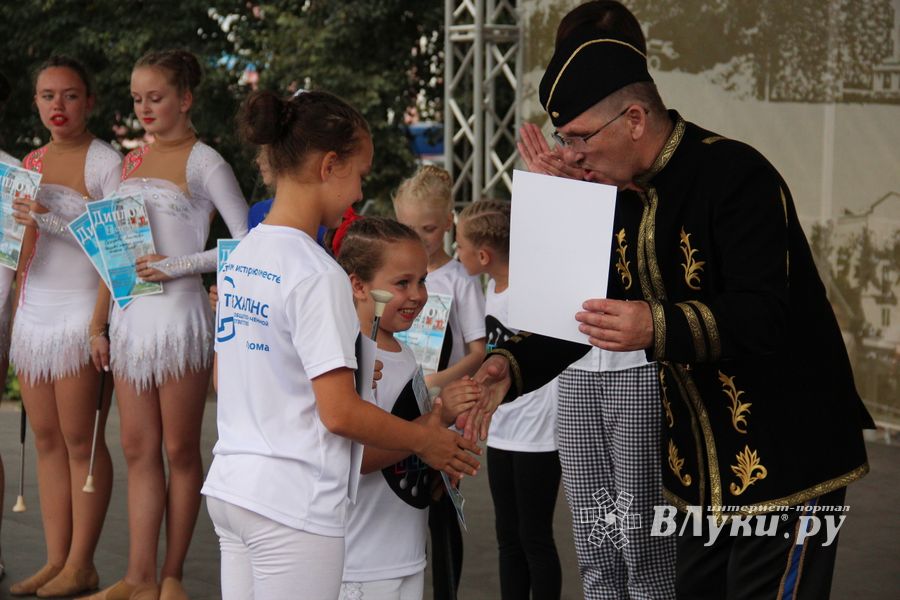 Лучшие мажоретки и барабанщицы награждены (ФОТО)