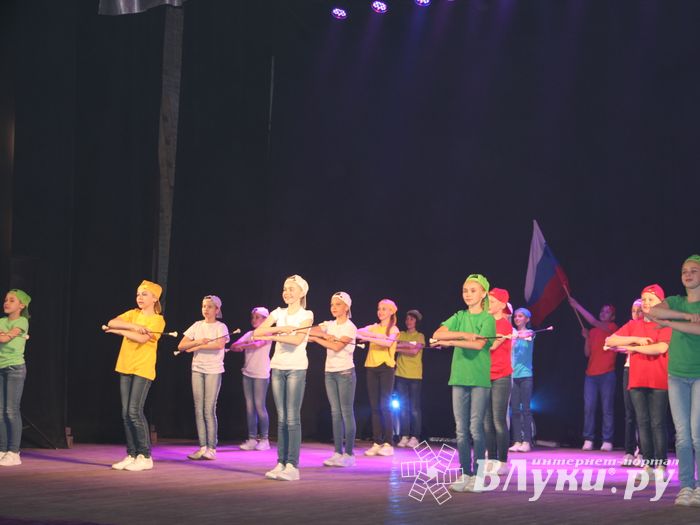 18 мая состоялся юбилейный концерт коллектива мажореток «Золотые погоны» (ФОТО)