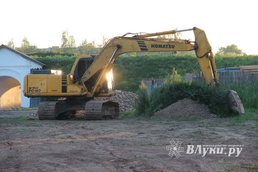 Реконструкция Великолукской крепости продолжается (ФОТО)
