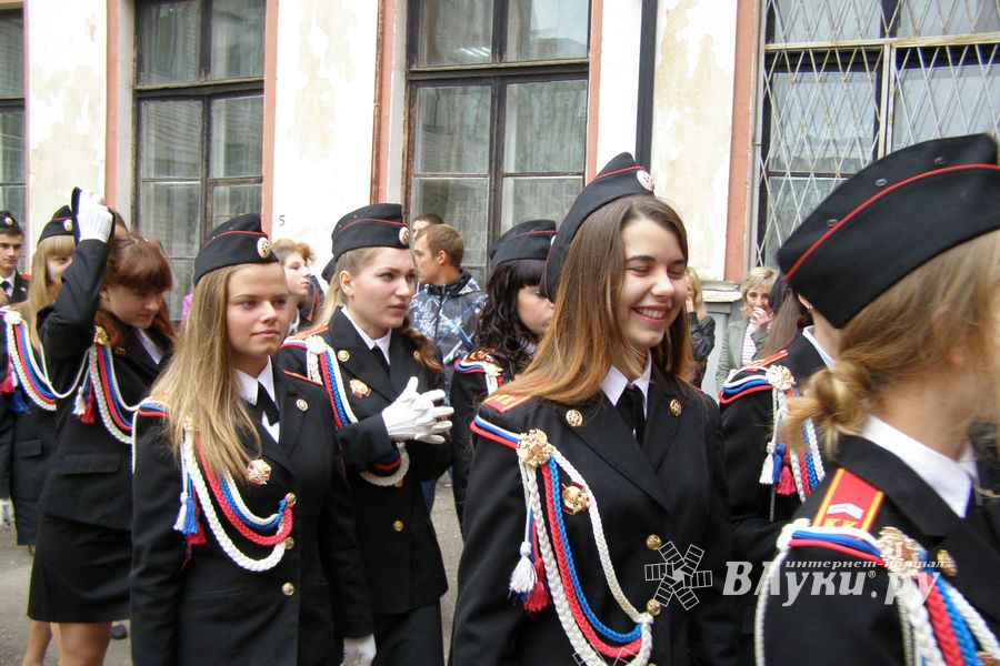 Школы города отметили 1 сентября (фото)