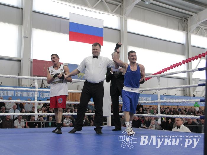 Матчевая встреча по боксу Великие Луки —Псков — Грозный (ФОТО)