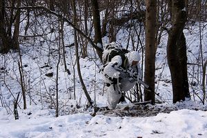 В лесах Псковской области тренируются разведчики Западного военного округа (ФОТО)