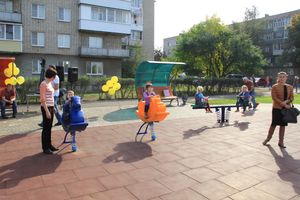 В Великих Луких благоустроили сквер на ул. Жукова (фото)