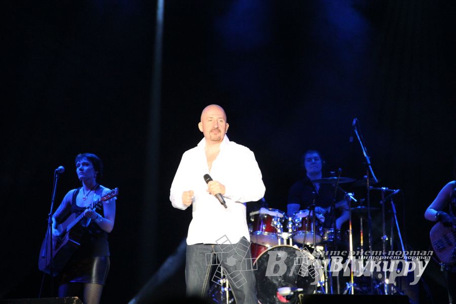 Концерт Евгения Григорьева прошел в Великих Луках