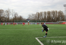 Стадион «Экспресс» реконструируют в Великих Луках