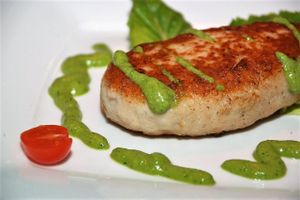 8 марта прекрасных дам приглашают в «Гости»  (ФОТО)