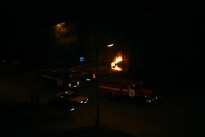 На Дружбе загорелся BMW