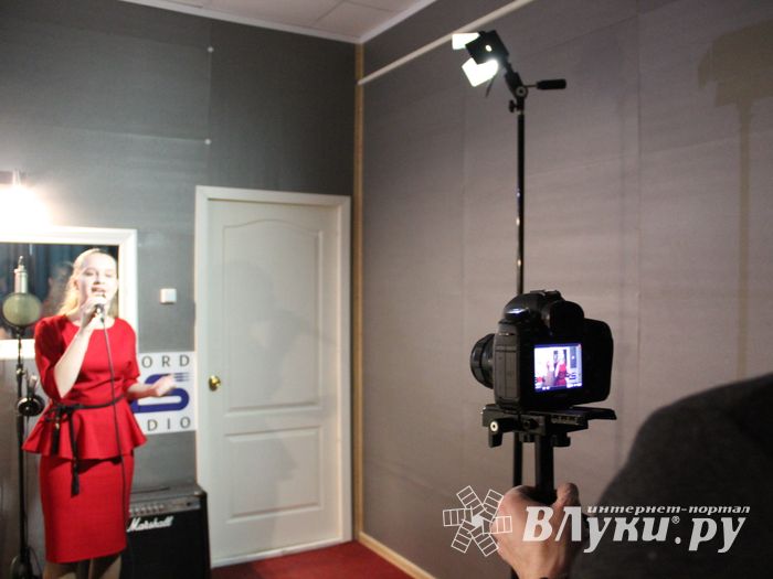 Участники медиапроета «Новые Голоса ДЕТИ на Новом Радио Великие Луки» записали видеоролики (ФОТО)