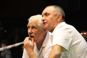 В Великих Луках состоялась матчевая встреча по боксу