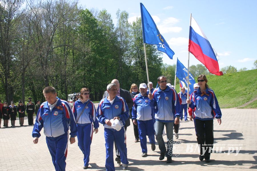 Члены Международный автопробега прибыли в Великие Луки 