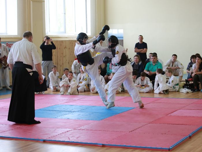 В Великих Луках прошло первенство города по ВБЕ «Кобудо» (ФОТО)