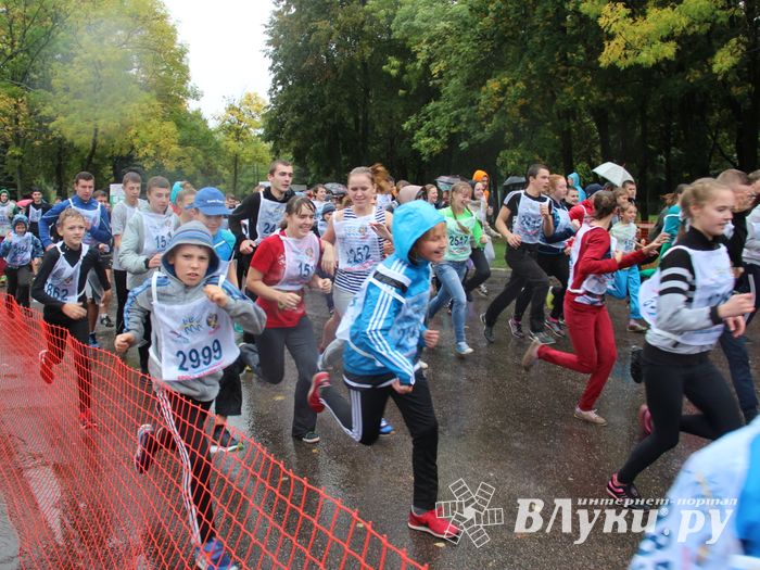 В Великих Луках прошел «Кросс Нации - 2015» (фото)