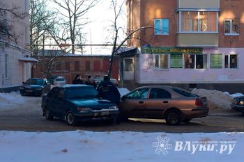 В Великих Луках на проспекте Ленина произошло ДТП (фото)