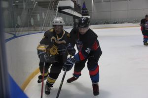 Великолучане обыграли псковских медведей в «Айсберге» (ФОТО)