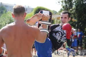 В Великих Луках отметили День физкультурника