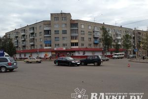 ДТП на проспекте Гагарина: не разошлись «Мерседес» и «Нива» (ФОТО) 