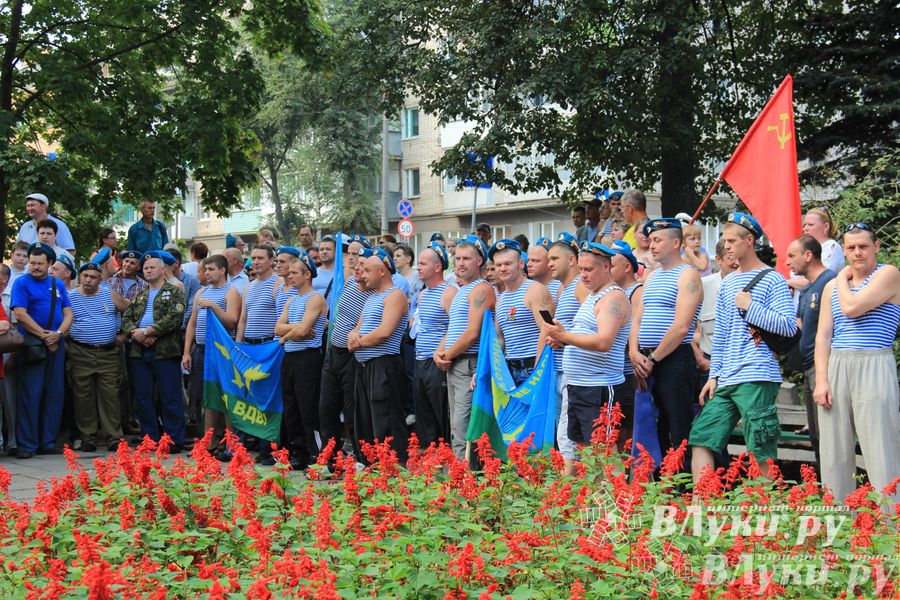 День ВДВ в Великих Луках