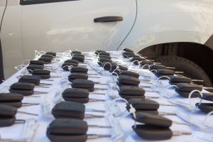 Андрей Турчак вручил ключи от служебных автомобилей главам сельских поселений (ФОТО)