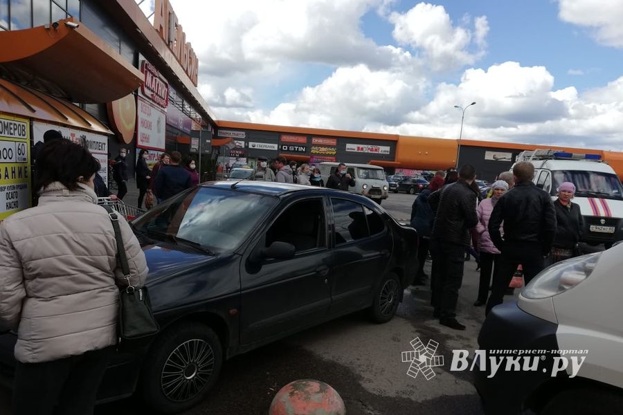 ДТП с пострадавшим в Великих Луках (ФОТО)