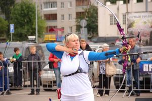В Великих Луках проходит Чемпионат России по стрельбе из лука (ФОТО)