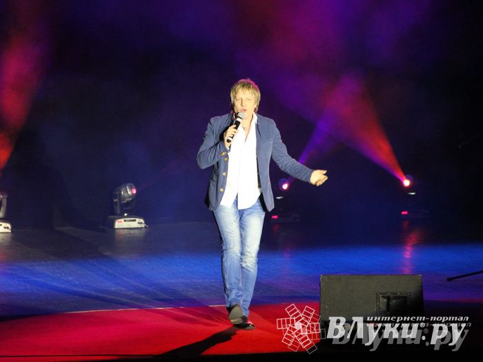ДК ЛК Великие Луки: Две звезды в одном концерте (фото)