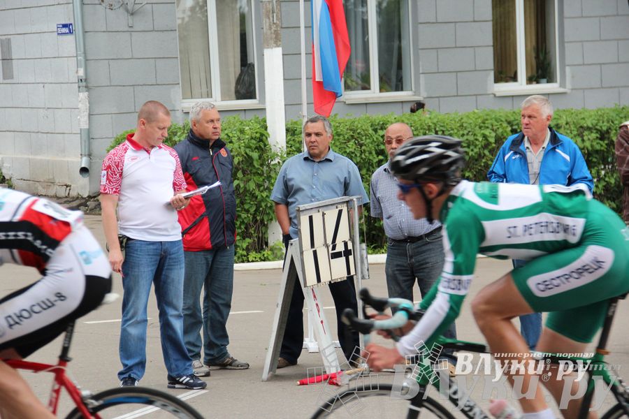 Гонка-критериум по велосипедному спорту