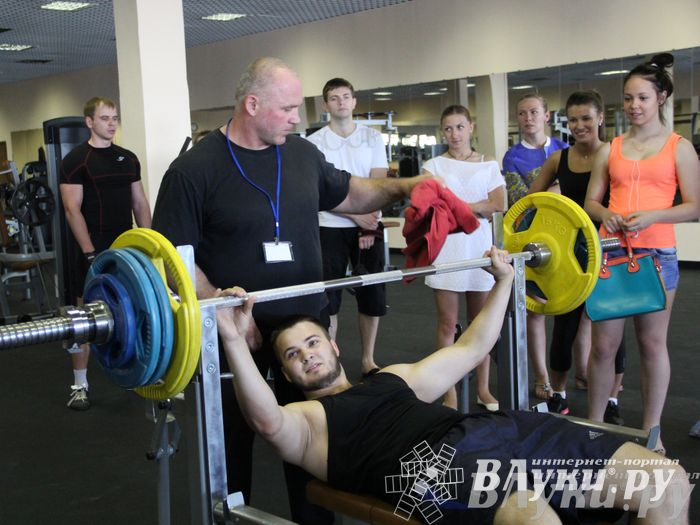 Народный жим в «С-Фитнес»