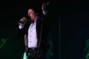 В ДК ЛК состоялся концерт Юрия Михайлова