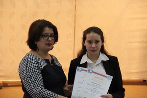 В Великих Луках наградили самых умных школьников 