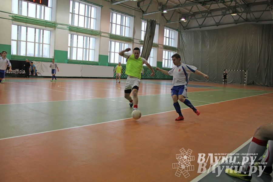 Команда «Статус-Пресс» стала чемпионом г. Великие Луки по мини-футболу (фото)