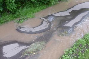 На проспекте Гагарина затопило дорогу (ФОТО)