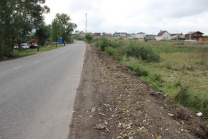 На Новосокольнической расширили и очистили обочину (ФОТО)