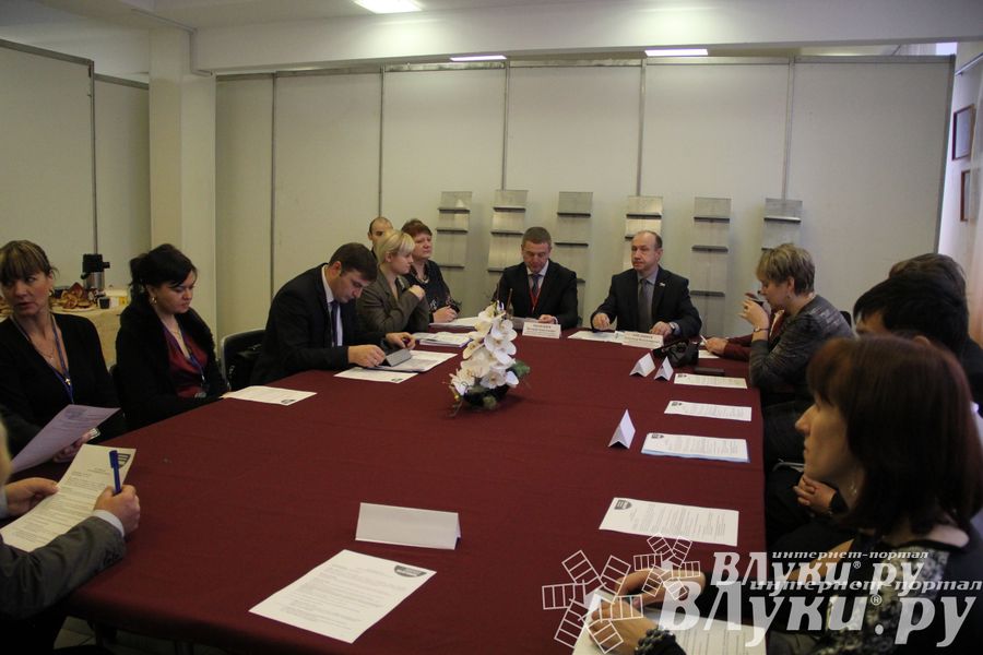 Универсальная выставка малого и среднего бизнеса открылась в Великих Луках (фото)