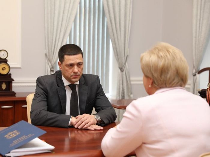 Никакой учебы во вторую смену и строительство еще одно школы в Великих Луках — губернатор Ведерников обсудил планы на будущее (ФОТО)