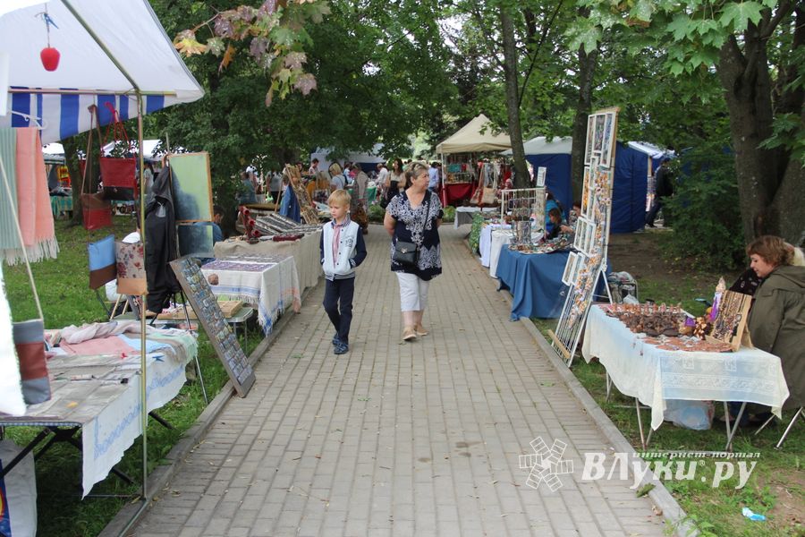 Великолучане празднуют День города (ФОТО)