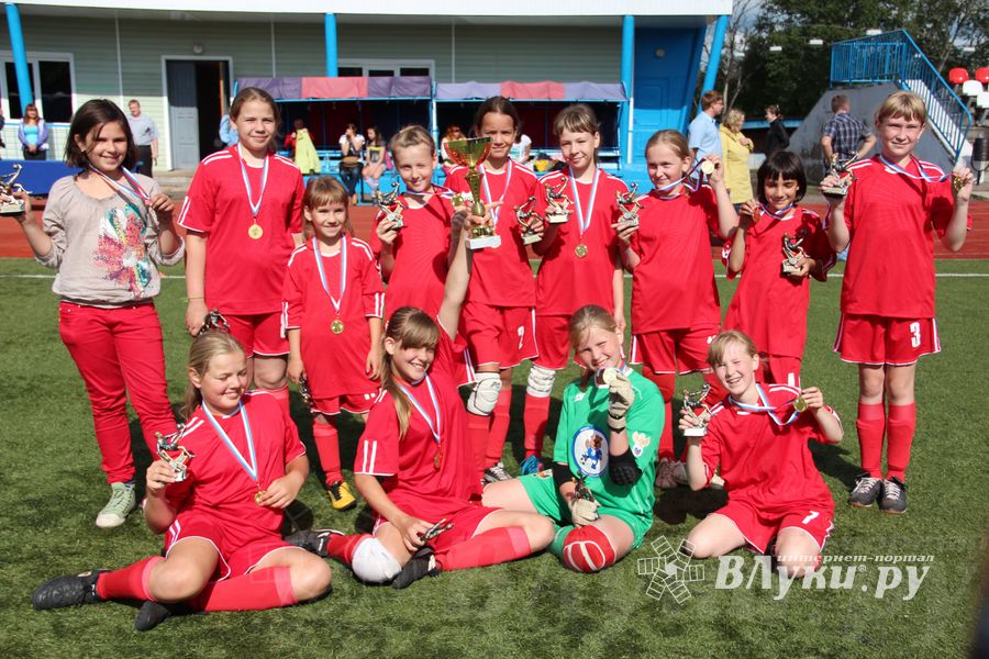 «Кожаный мяч» в Великих Луках