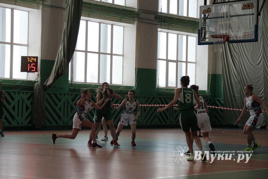 В Великих Луках прошли игры АСБ высшего дивизиона «Северо-Запад» среди женских команд (ФОТО)