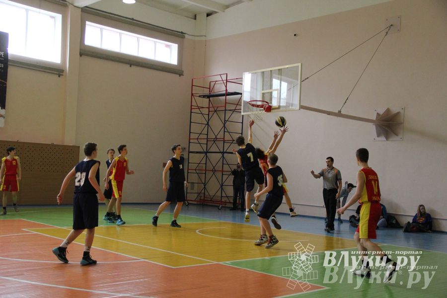 Игра 29 марта Великие Луки — Псков (юноши)