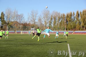Футбольный матч «Луки-Энергия» — «Карелия» (фото)