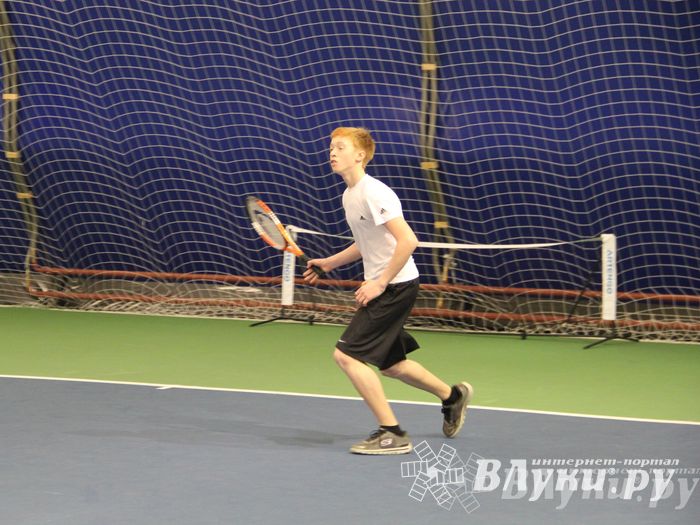 В Великих Луках прошло Первенство по большому теннису (фото)