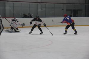 ХК «ЛукиСпорт» разгромила команду Невеля (ФОТО)