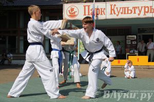 В Великих Луках отметили День физкультурника